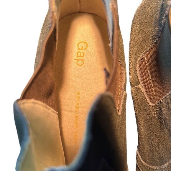 GAP Women's olive green Slip On Leather Chelsea Heel Wedge Booties Size 9 - Picture 6 of 9